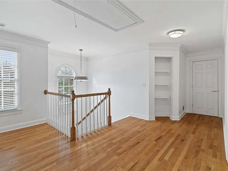 1711 Summit Glen Ln — Photo 24