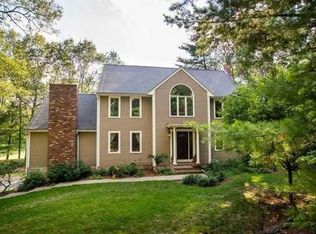 881 Franklin St, Wrentham, MA 02093