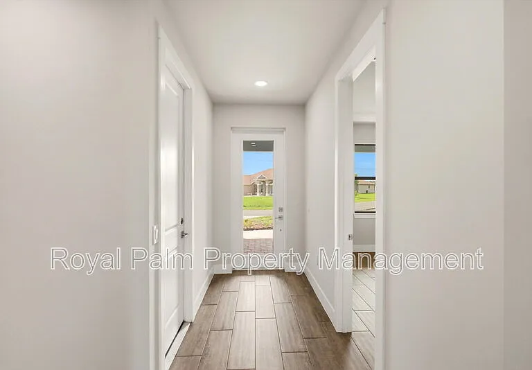 3518 NE 21st Pl — Photo 8