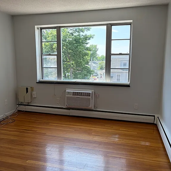 685 Moody St #11 — Photo 6