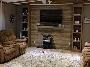 1984 Pleasure Bend Rd, Hemphill, TX 75948