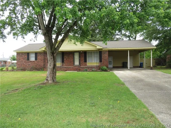 5407 Silver Pine Ct, Fayetteville, NC 28303