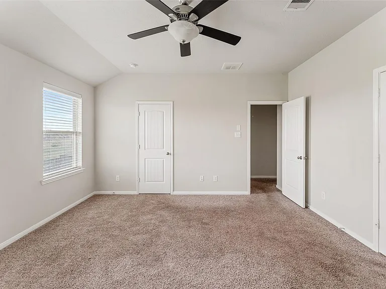 8014 Oxbow Manor Ln — Photo 23