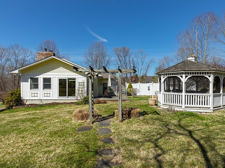 41 S Maple Ave Millerton, NY, 12546 Apartments for Rent Zillow