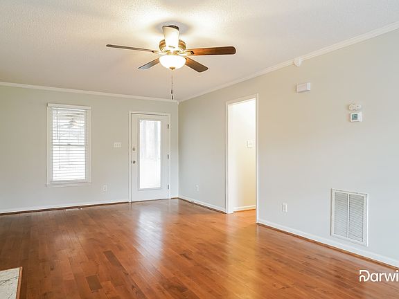 4th image of 613 Jordan Ridge Ln
