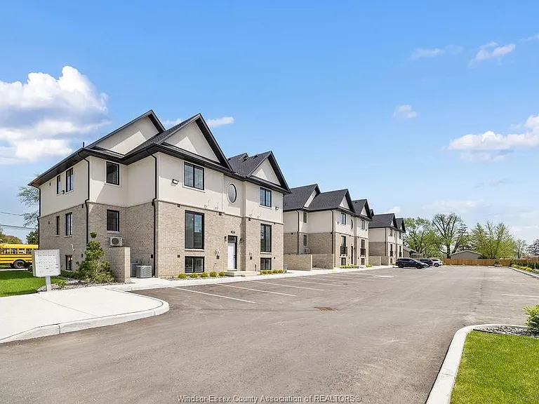 1415 Lesperance Rd #6 — Photo 8