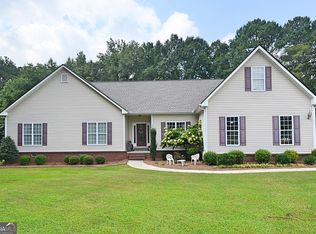 2204 Happy Hollow Ct SE, Conyers, GA 30094