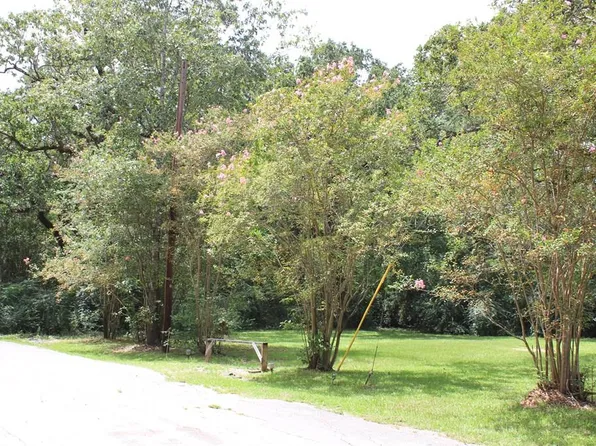 214 Brooks St, Lufkin, TX 75904