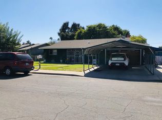 755 12th St, Sanger, CA 93657