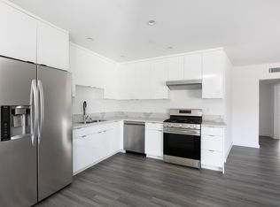 1264 9th St #3, Santa Monica, CA 90401