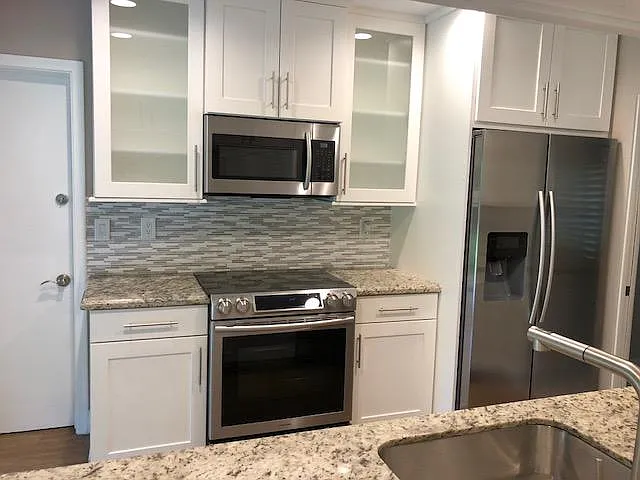 7330 SW 116th Ter — Photo 6