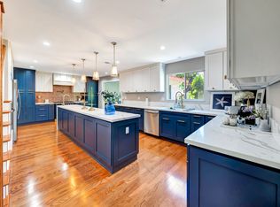 4448 Saltillo St, Woodland Hills, CA 91364