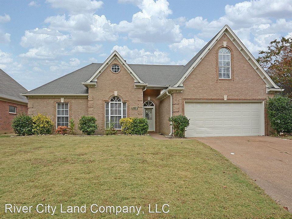 1st image of 2565 Plum Creek Dr