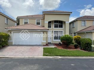 7710 NW 23rd St, Hollywood, FL 33024