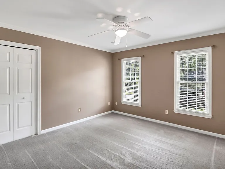1100 Woodtree Ct — Photo 34