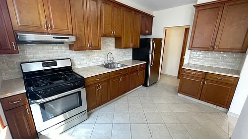 7126 69th St #2 Photo 1