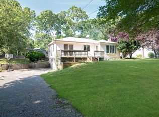 5 Charles St, Yaphank, NY 11980