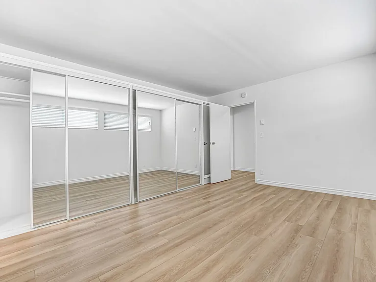 1002 12th St in Santa Monica - North of Wilshire Blvd! — Photo 12