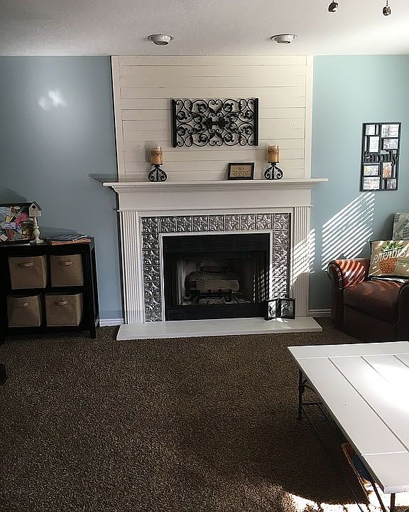 2nd image of 1309 S Cave Hollow Ln