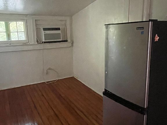 3rd image of 7819 Saint Charles Ave APT H