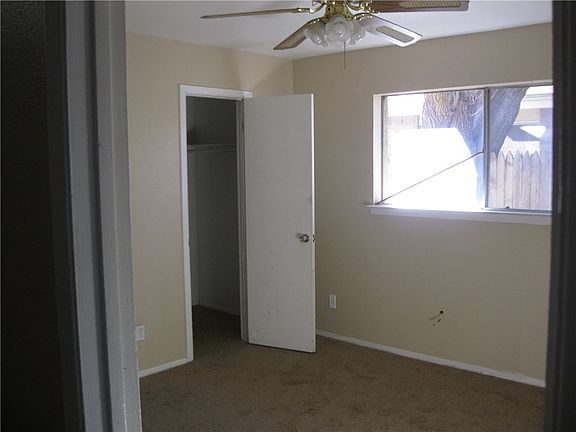 4th image of 2416 Woodoak Ct