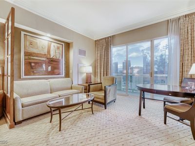125 E Harmon Ave #3005, Las Vegas, NV, 89109