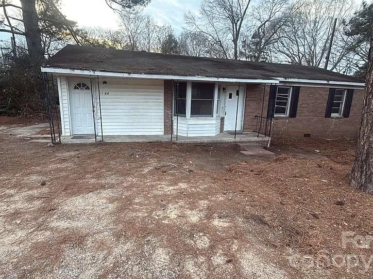 1140 Culp St — Photo 1