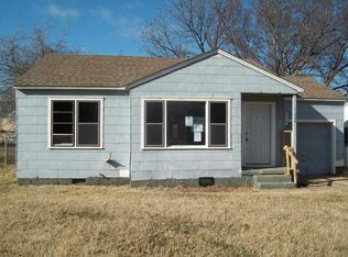 730 N Sunset St, Ponca City, OK 74601