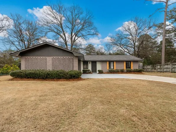 1110 Woodburn Dr, Columbus, GA 31907