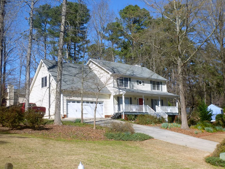 Low Maintenance Front Yard