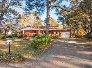 1420 S Twin Lake Rd, Virginia Beach, VA 23454