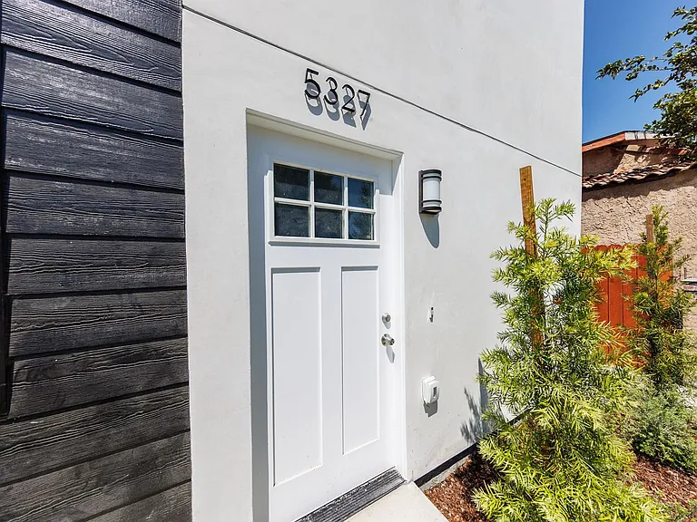 Huge 2, 3 & 4 Bed 2026 Townhomes — Photo 79