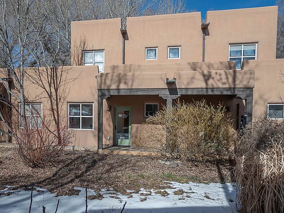 2nd image of 208 Paseo del Pueblo Sur #602