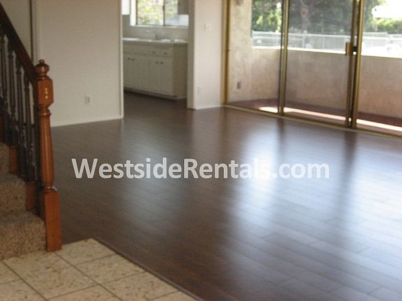 3rd image of 1626 S Barrington Ave APT 1