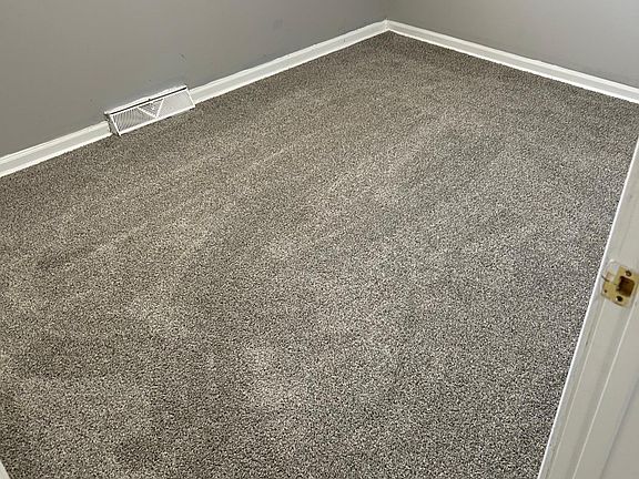 5th image of 448 Clyde Ave