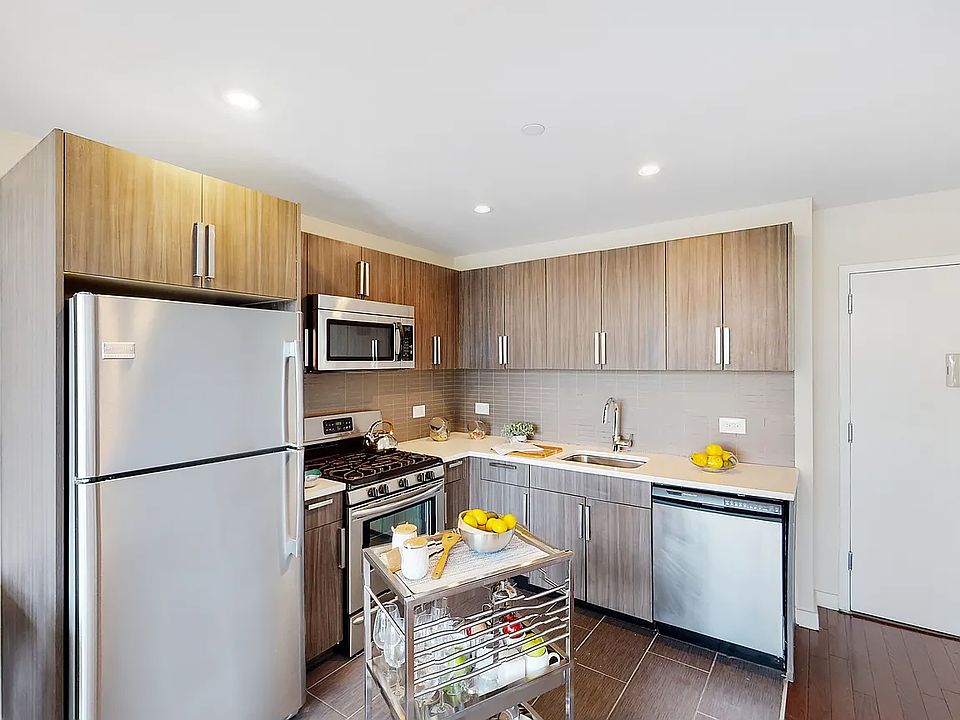 1215 Broadway 312, Astoria, NY 11106 Zillow