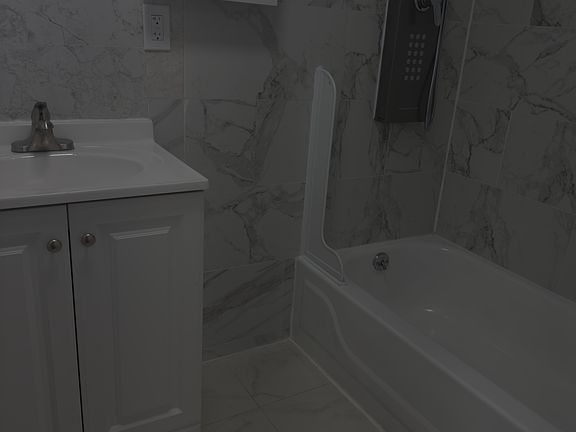 3rd image of 4015 Baychester Ave APT 3