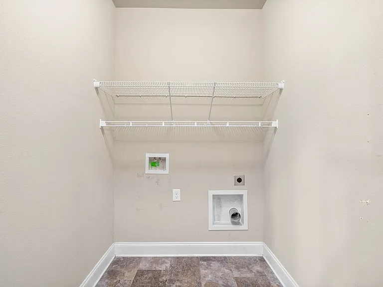 1236 Winterset Dr — Photo 16