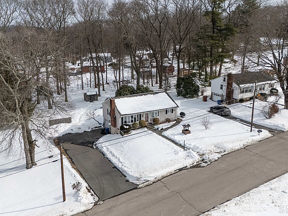 5th image of 24 Porach Road