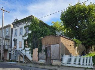 225 1/2 Columbia Street, Hudson, NY 12534