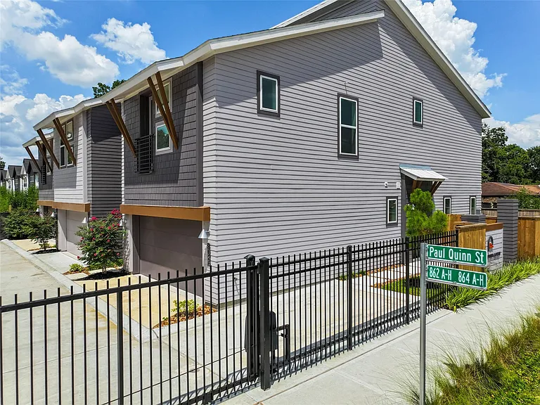 862 Paul Quinn St #B — Photo 1