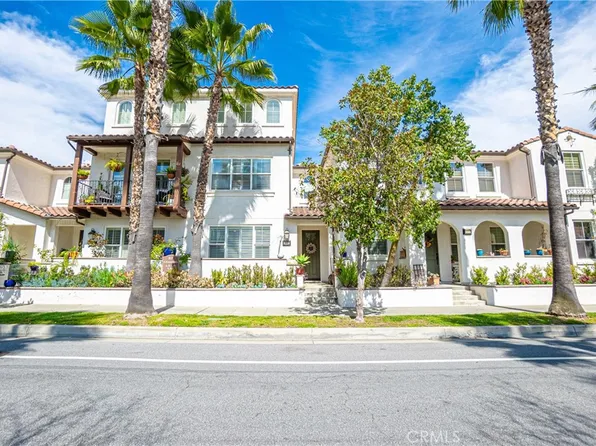 859 E Promenade Unit E, Azusa, CA 91702