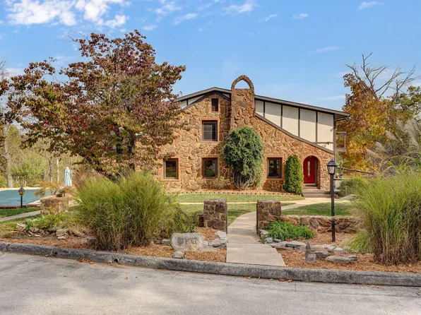 1100 E Robertson Street, Ozark, MO 65721