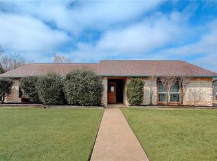 2100 Whispering Dr, Round Rock, TX 78664