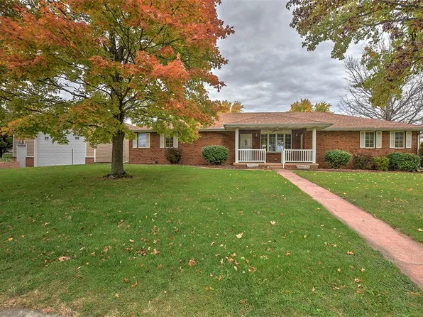 120 Illinois St, Warrensburg, IL 62573