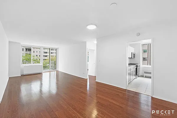 Rented by PocketBroker Inc | media 4