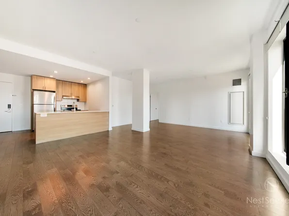 11-39 49th Avenue image 3 of 20