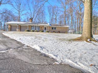 10265 Ziegels Church Rd, Breinigsville, PA 18031