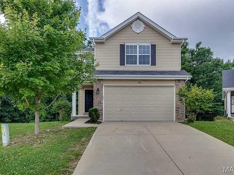 646 Fair Bluff Dr — Photo 1