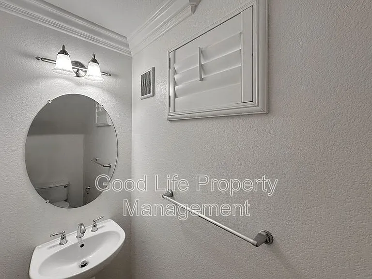 1828 Scarlet Pl — Photo 4